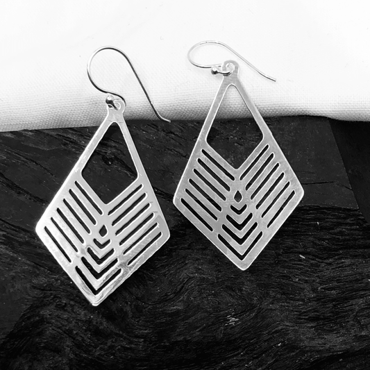 Sterling Silver Diamond Shaped Earring