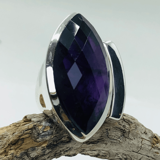 Amethyst and Sterling Silver Eye Shaped Cut Stone Ring
