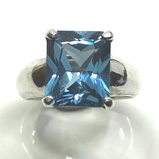 Blue Topaz and Sterling Silver Ring Faceted Rectangle