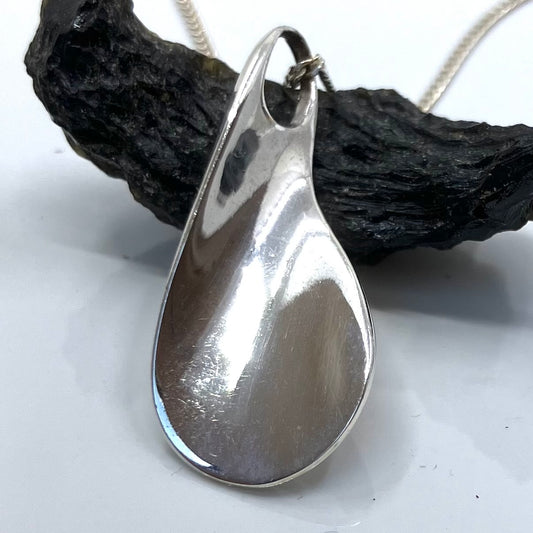 Sterling Silver Pendant Curl on Silver Chain